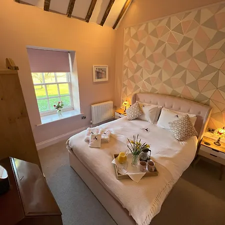 Isabella - Charming Grade Ii Listed Langton