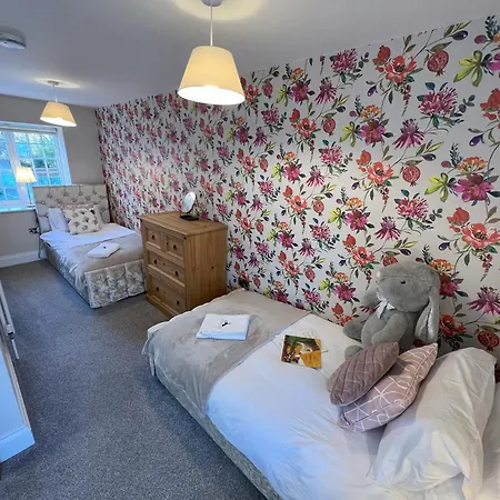 Isabella - Charming Grade Ii Listed *